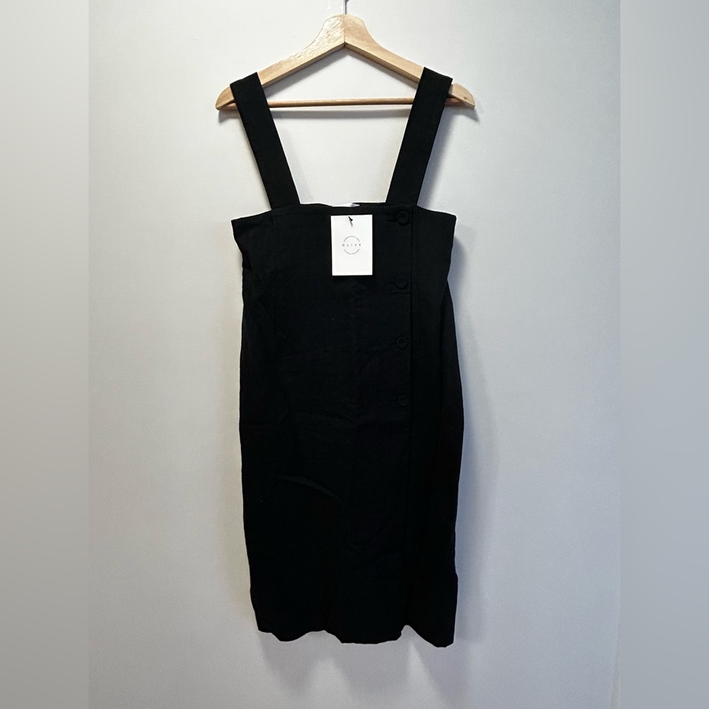 NWT Olive apron dress. Black and breathable! Extra small /small